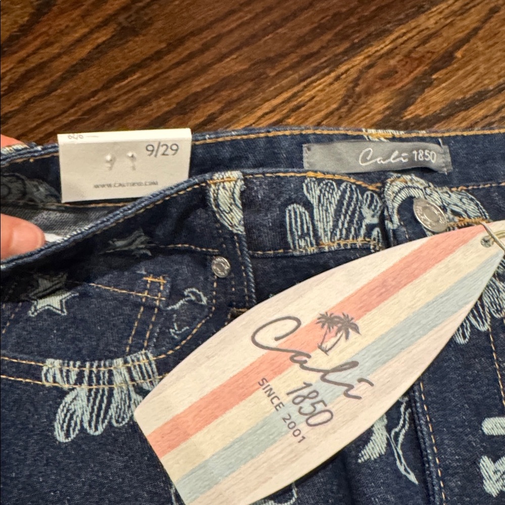 **NWT** Western Boho Jeans - Picture 4 of 4